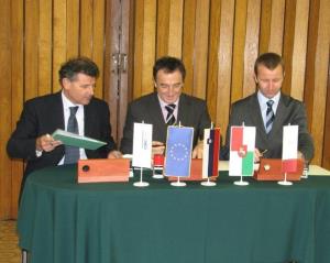 Marjan Vengust (CM Celje), mag. Štefan Tisel (Občina Šentjur) in Matjaž Mernik (Gins)